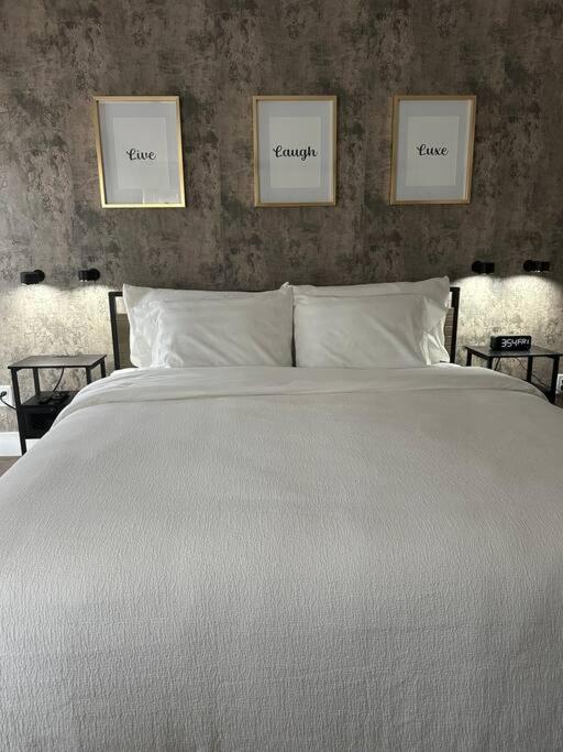 Appartement Luxe: Modern Retreat In The City à Seattle Extérieur photo